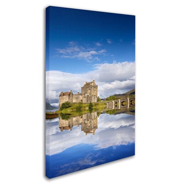 Philippe Sainte-Laudy 'Eilean Donan' Canvas Art,30x47